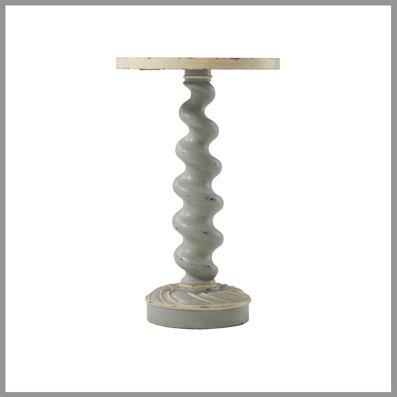 The Croix Accent Table